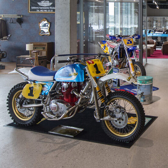 Collectibles on 2 and more wheels